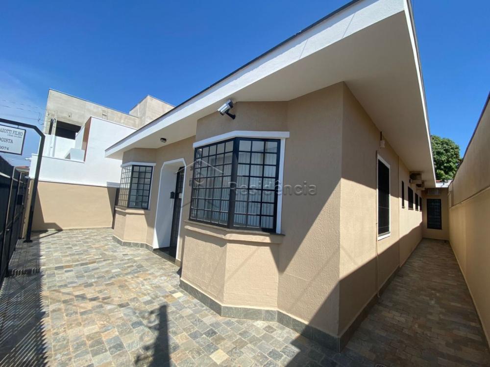 Alugar Comercial / Ponto Comercial em Mococa R$ 5.000,00 - Foto 1