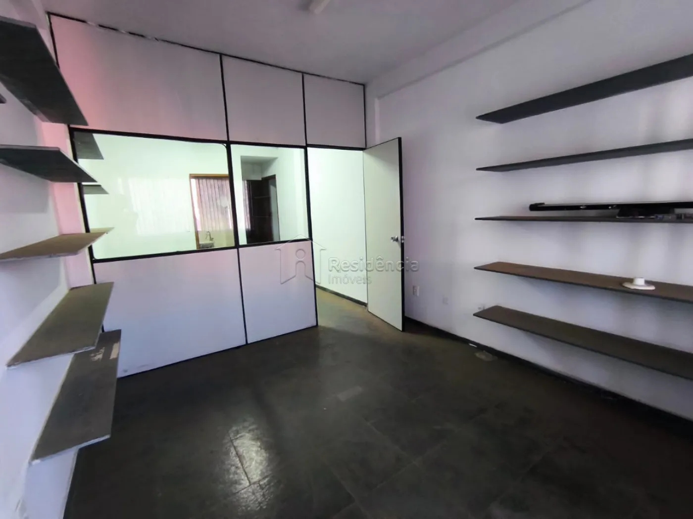 Alugar Comercial / Sala em Mococa R$ 250,00 - Foto 2