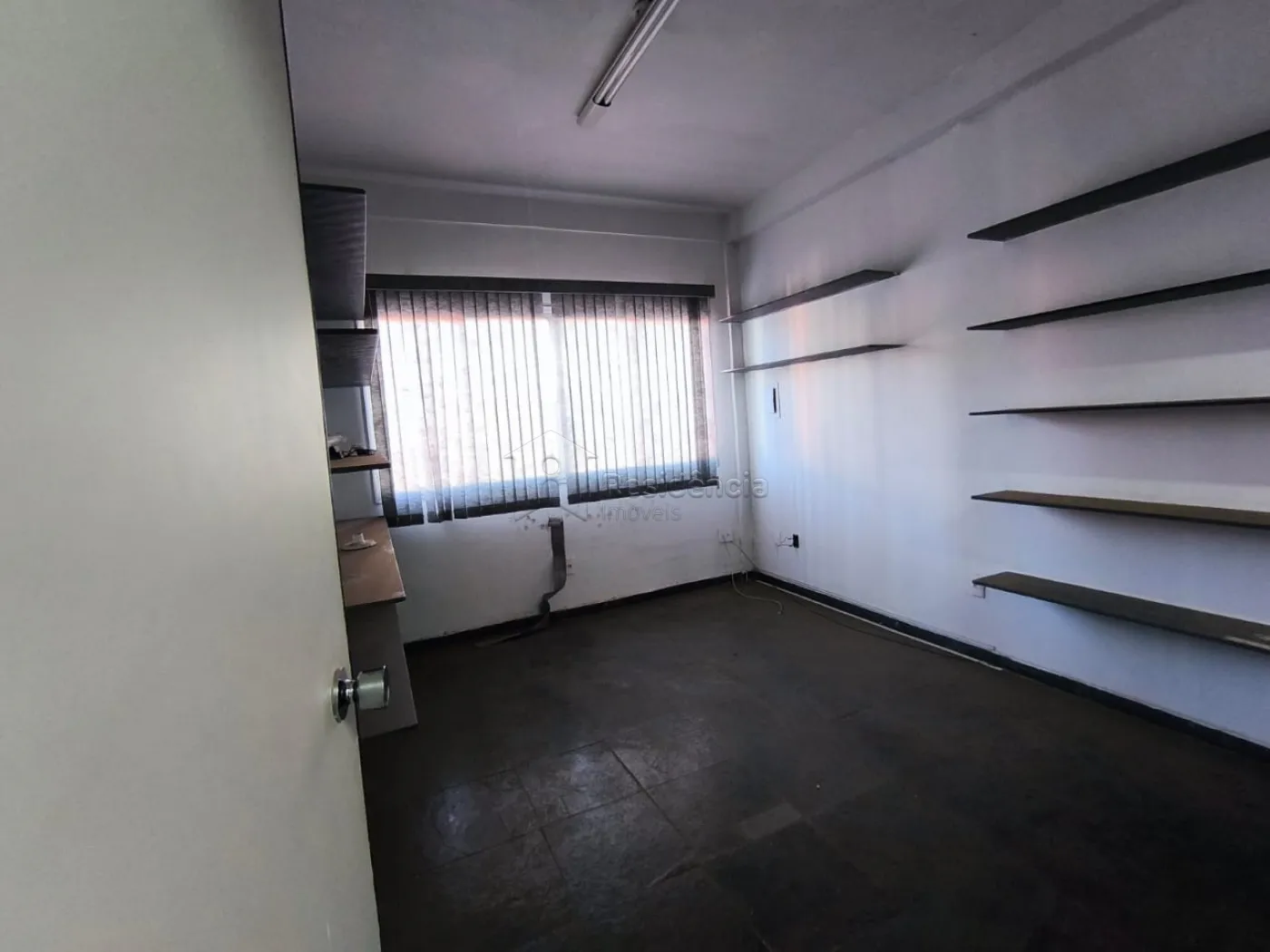 Alugar Comercial / Sala em Mococa R$ 250,00 - Foto 3