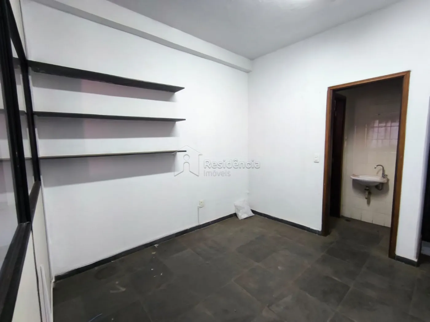 Alugar Comercial / Sala em Mococa R$ 250,00 - Foto 7