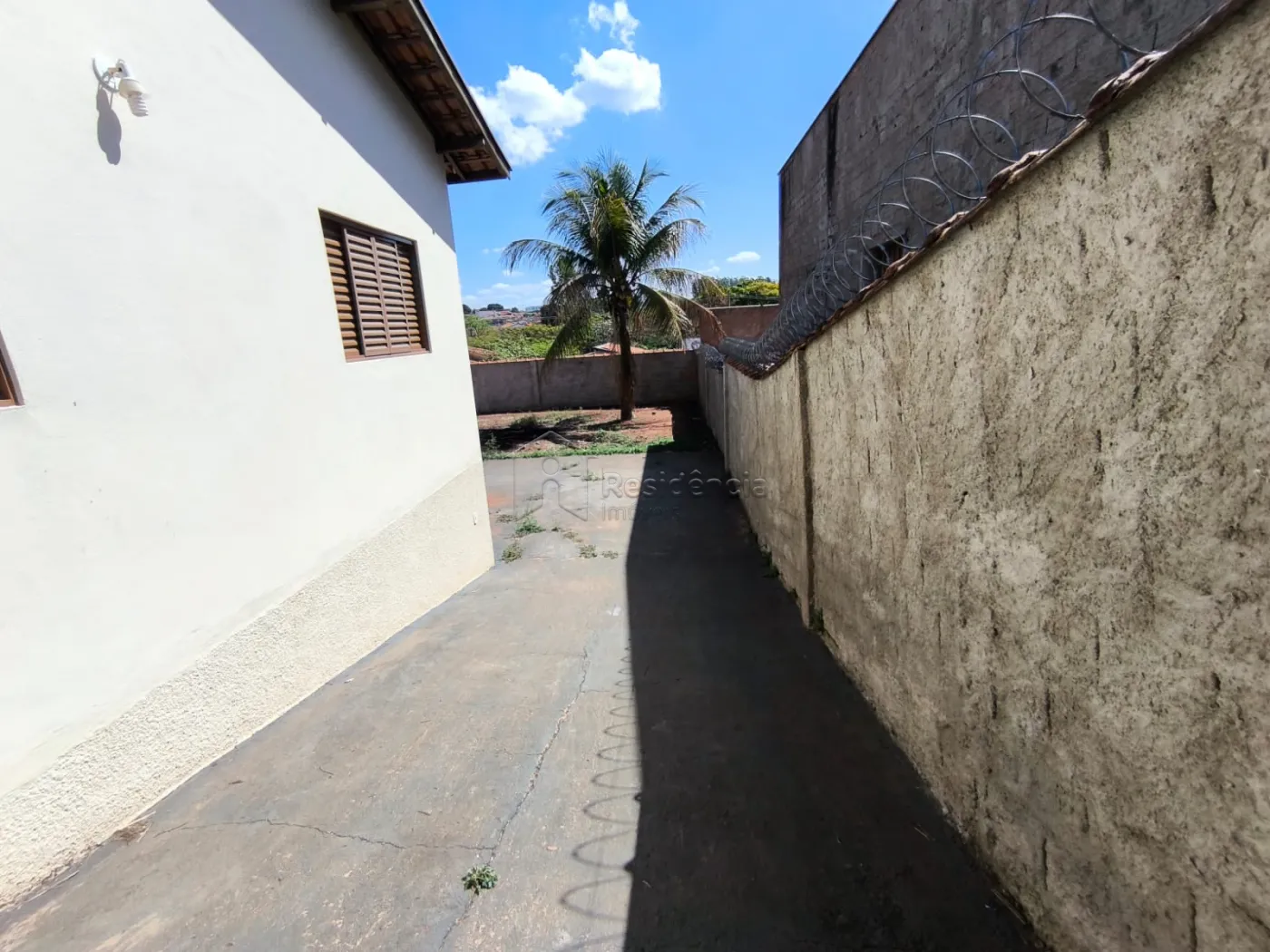 Alugar Casa / Padrão em Mococa R$ 1.750,00 - Foto 16