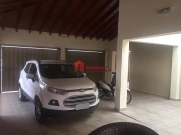 Alugar Casa / Padrão em Mococa. apenas R$ 1.200.000,00