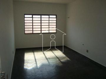 Sala para alugar com 30 m² por R$ 320/mês no Centro de Mococa/SP.