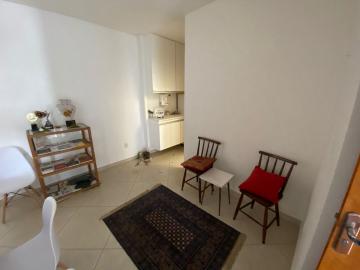 Sala para alugar com 35 m² por R$ 1.200/mês no Centro de Mococa/SP.
