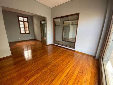 Prédio à venda com 290 m² por R$ 1.000.000 no Centro de Mococa/SP.