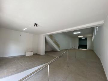 Ponto para alugar com  179 m² por R$ 4.000/mês no Centro de Mococa/SP.