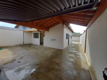 Alugar Casa / Padrão em Mococa. apenas R$ 300.000,00