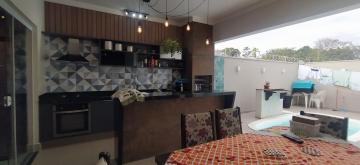 Alugar Casa / Padrão em Mococa. apenas R$ 745.000,00