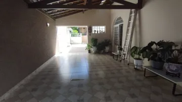 Alugar Casa / Padrão em Mococa. apenas R$ 800.000,00