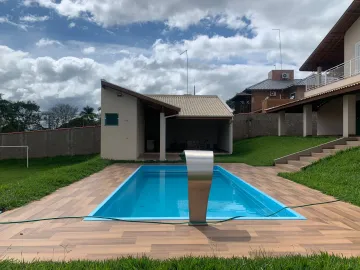 Chácara à venda, 04 suítes, 05 vagas na Chácara dos Ipês - Mococa (SP).