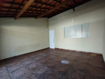 Alugar Casa / Padrão em Mococa. apenas R$ 900,00