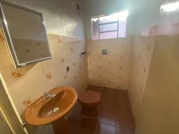 Casa com 2 dormitórios para alugar na COHAB 2