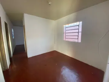 Casa com 2 dormitórios para alugar na COHAB 2