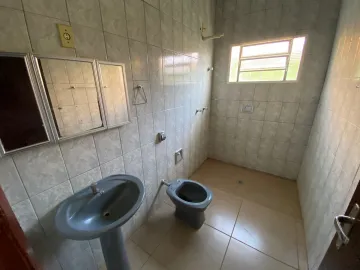 Casa com 2 dormitorios para locação no Jardim São Domingos.