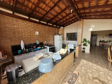 Casa à venda, 03 dormitórios, 01 suíte, 01 vaga - Jardim São Domingos - Mococa (SP).