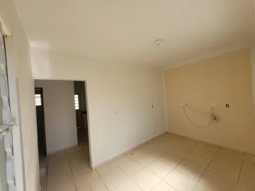 Alugar Casa / Padrão em Mococa. apenas R$ 200.000,00