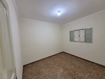 Casa à venda, 03 dormitórios, 01 vaga, Vila Santa Rosa - Mococa (SP).