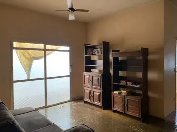 Alugar Casa / Padrão em Mococa. apenas R$ 280.000,00