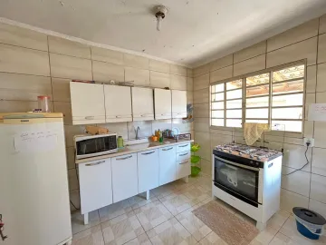 Casa à venda, 03 dormitórios, 01 suíte, 02 vagas, Vila Quintino - Mococa (SP).