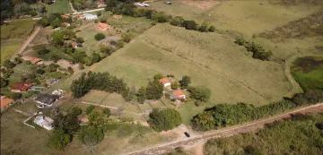 Sítio à venda de 07 Alqueires na estrada Mococa - Casa Branca (SP).