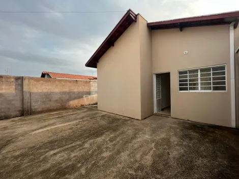 Alugar Casa / Padrão em Mococa. apenas R$ 270.000,00