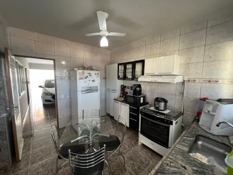 Alugar Casa / Padrão em Mococa. apenas R$ 470.000,00