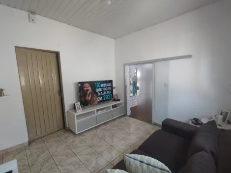 Alugar Casa / Padrão em Mococa. apenas R$ 300.000,00