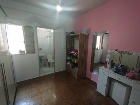 Casa à venda, 03 dormitórios, 01 suíte, 01 vaga, Centro - Mococa (SP).