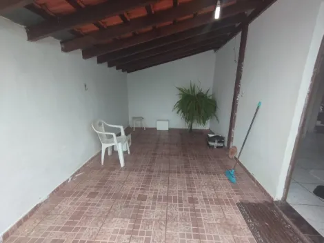 Alugar Casa / Padrão em Mococa. apenas R$ 210.000,00