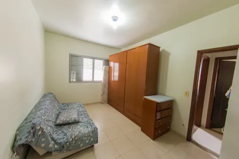 Casa à venda, 03 dormitórios, 04 vagas, Jardim São Domingos - Mococa (SP).