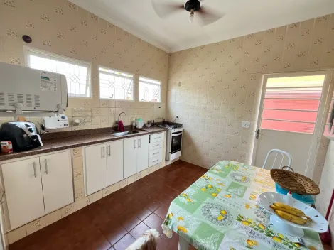 Casa à venda, 03 dormitórios, 01 suíte, 02 vagas, Jardim São Domings - Mococa (SP).