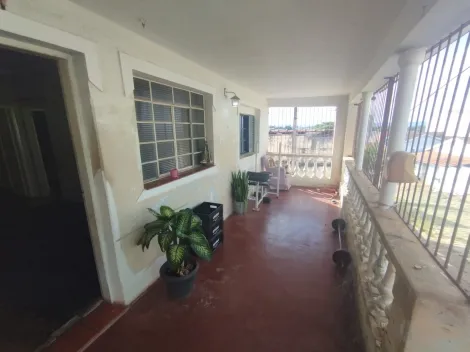 Casa à venda, 05 dormitórios, 02 vagas, Vila Santa Cruz - Mococa (SP).