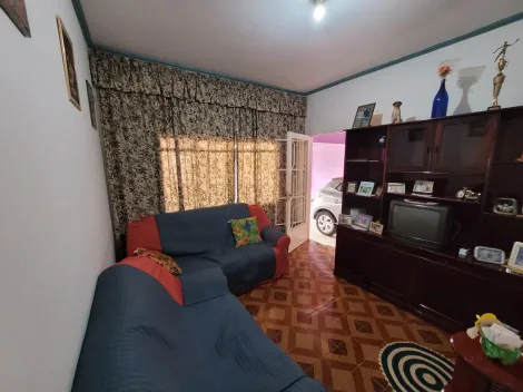 Casa à venda, 03 dormitórios, 01 vaga, Vila Santa Rosa - Mococa (SP).
