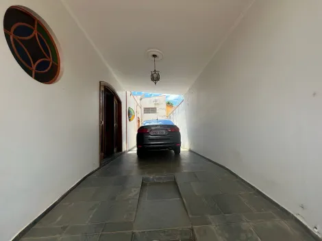 Alugar Casa / Padrão em Mococa. apenas R$ 690.000,00