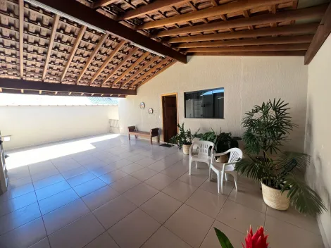 Casa à venda, 02 dormitórios, 02 vagas, Carlito Quilici - Mococa (SP).