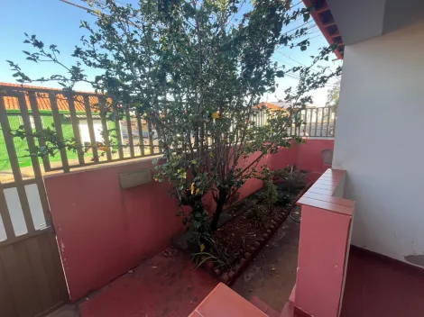 Alugar Casa / Padrão em Mococa. apenas R$ 480.000,00