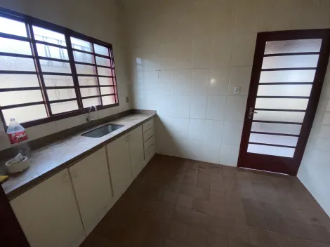 Casa com 3 dormitorios para locação no Jardim Riachuelo em Mococa/SP.
