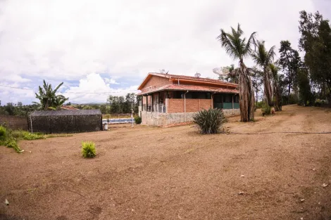 Sitio à venda de 2,43 Alqueires na Estrada Mococa a São Benedito das Areias (SP).