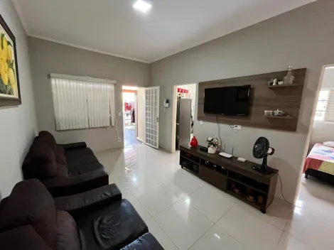 Alugar Casa / Padrão em Mococa. apenas R$ 215.000,00