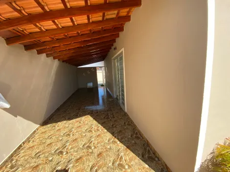 Casa com 2 dormitorios para locação no Jardim Alvorada em Mococa/SP.