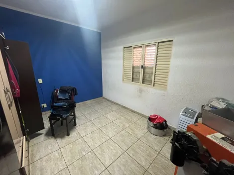 Casa à venda, 03 dormitórios, 02 vagas, Jardim São Domingos - Mococa (SP).