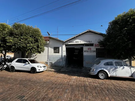imagem 1 - Casa à venda com ponto de comércio e barracão, Centro - Mococa (SP). imagem 1 - Casa à venda com ponto de comércio e barracão, Centro - Mococa (SP).