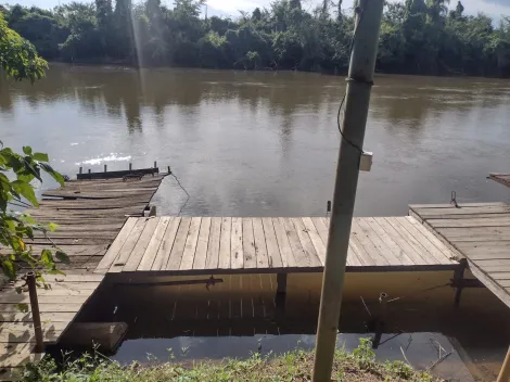 imagem 3 - Excelente rancho às margens do Rio Pardo, no condomínio Três Marias, com excelente casa avarandada, com piscina, churrasqueira e fogão a lenha. imagem 3 - Excelente rancho às margens do Rio Pardo, no condomínio Três Marias, com excelente casa avarandada, com piscina, churrasqueira e fogão a lenha.